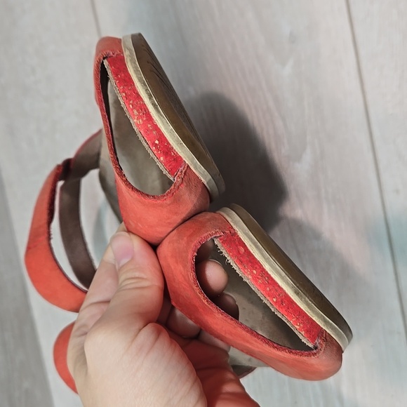 Dansko Women's Ankle Leather Red Sandals Wedge Sz 38/7.5-8 - Picture 4 of 16